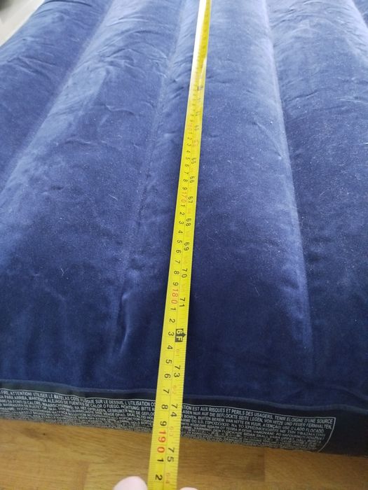 Colchão insuflável + máquina para campismo