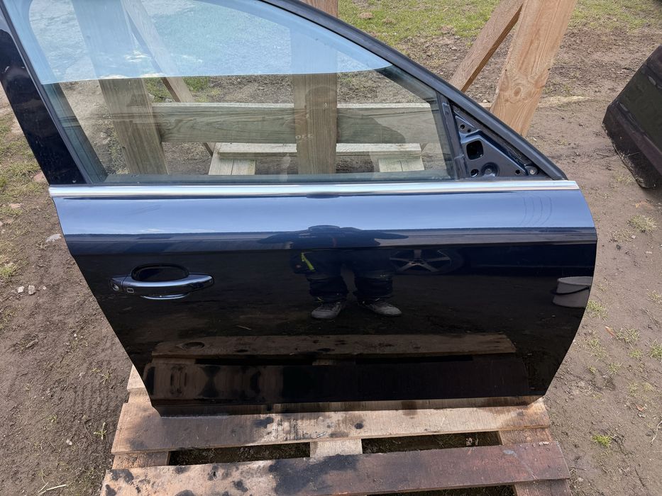 Drzwi prawy przód audi a4 b8 lx5r