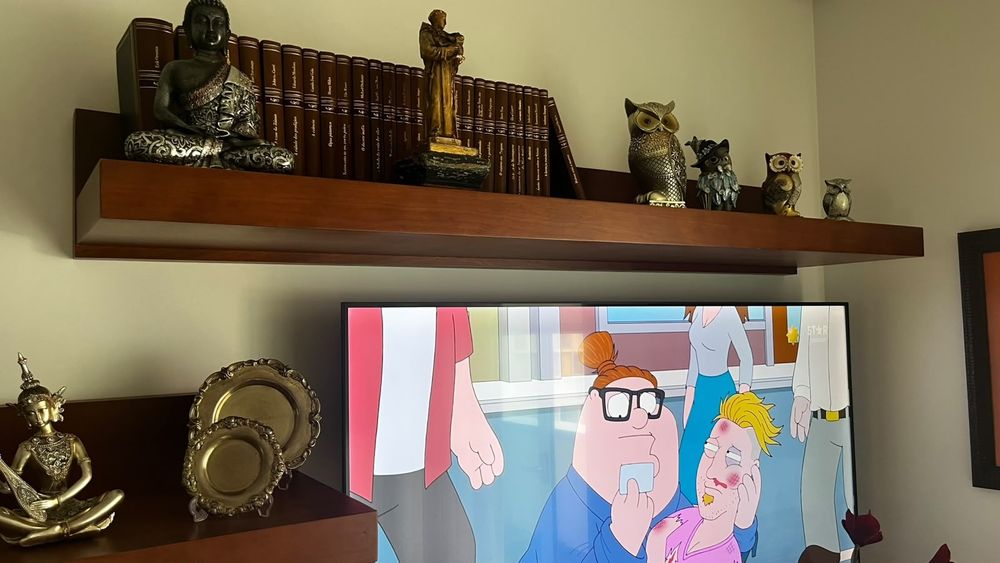 Estante de Televisão