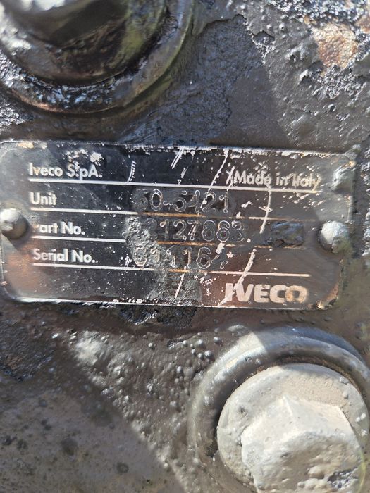 Роздатка, Ивеко, IVECO EUROTRAKKER TRAKKER