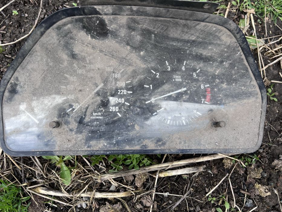 Продаж запчастей БМВ е 36