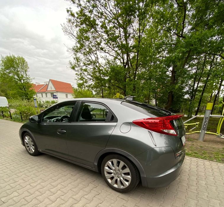 Honda Civic rok 2013 silnik 1.8 benzyna Automat