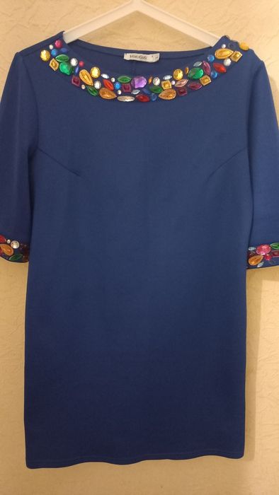 Нарядные платья 42-44