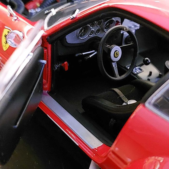 Ferrari 365 GTB/4 Competizione #64 24h Daytona 1977 Kyosho 1:18