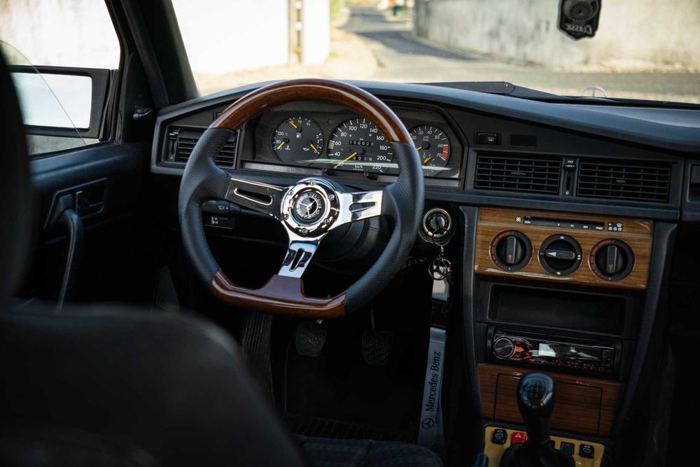 Mercedes 190E 1.8
