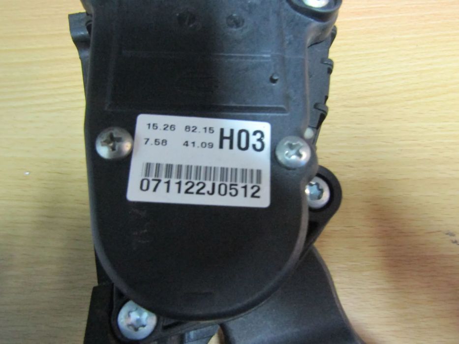 Pedal acelerador KIA CEED 1.6 CRDI ano 2008