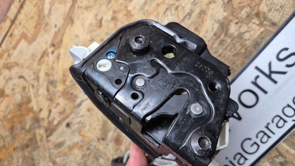 AUDI A4 B6-B7 8E/Seat/Skoda/Etc - Fechadura Trás Direita 8E0.839016AA