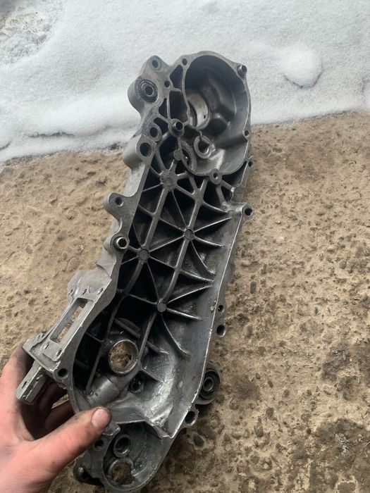 Продам картер в нормальному стані