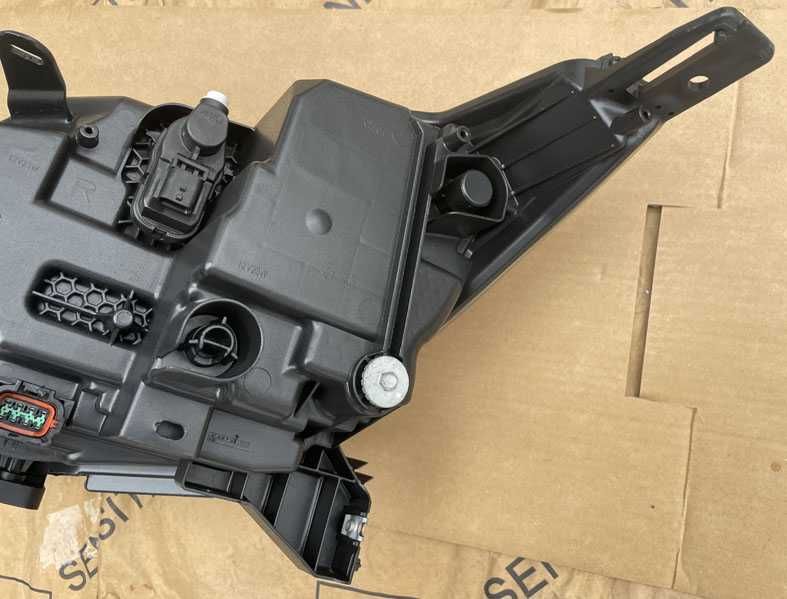 otica frontal DT nissan qashqai II J11 . fase 1 . LED