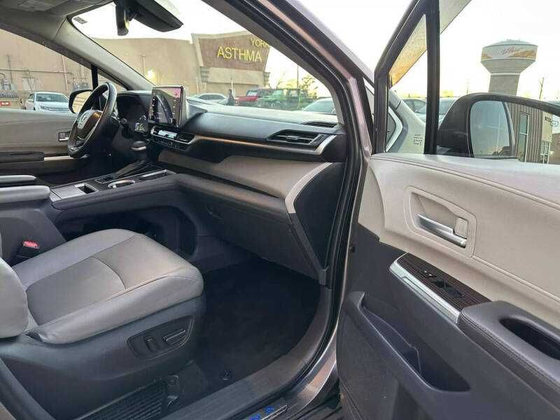 2023 Toyota Sienna