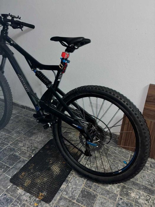 BTT Rockrider Dupla Suspensão – Travões Disco – Suspensão XCR