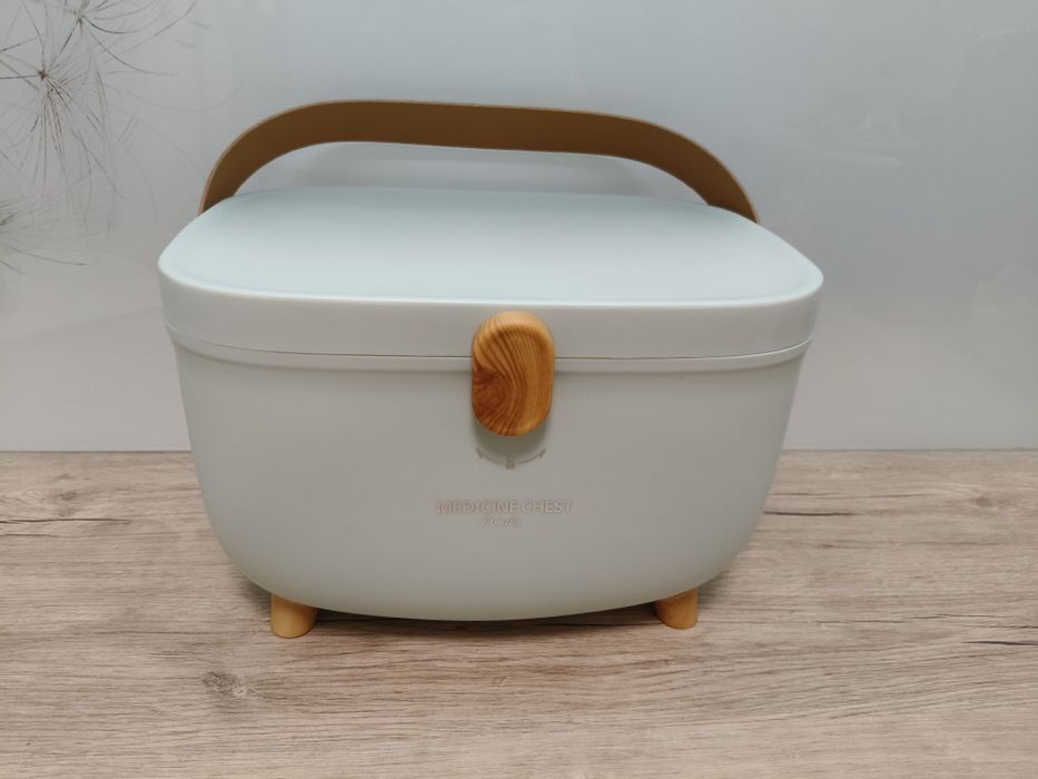 Organizer na leki kosmetyki