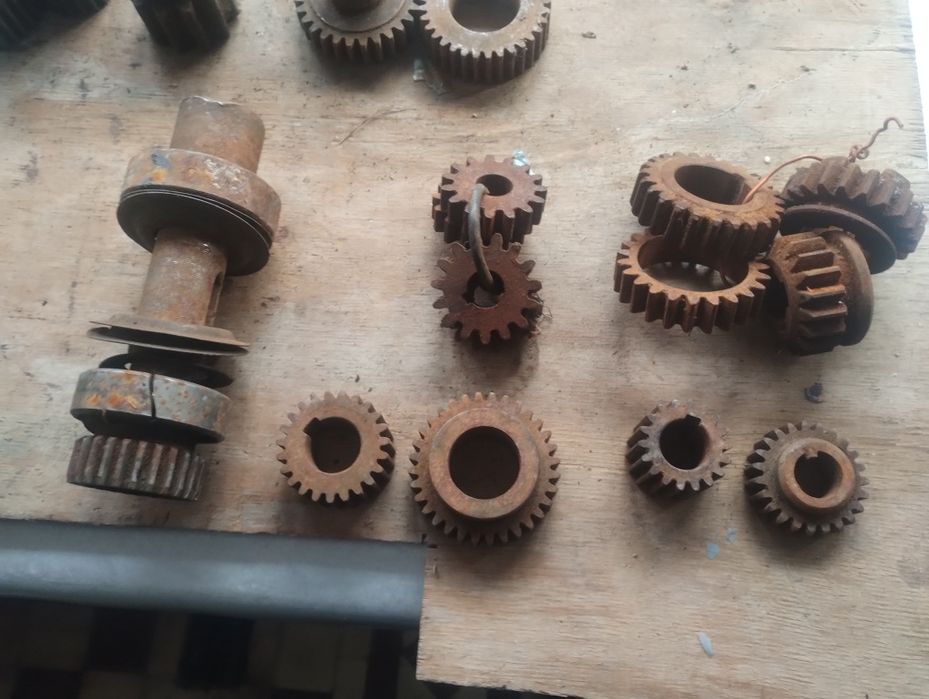 Шестерні прямі мод 1,5 мод 2