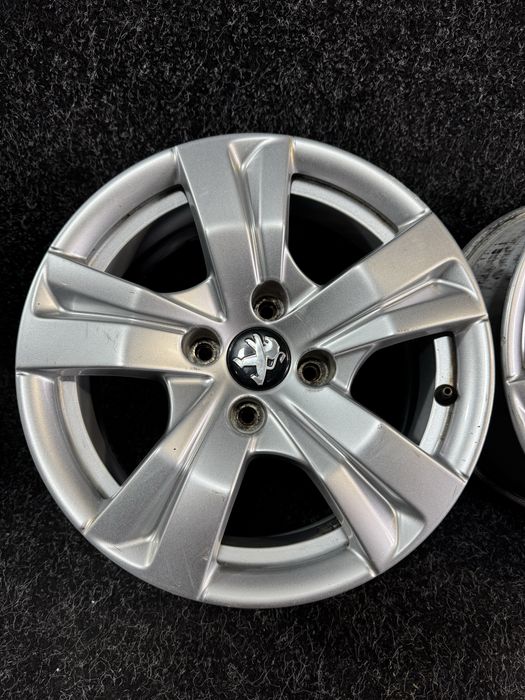 Диски Б/У 6.5R16 5x114.3 ET20 Dia65.1 4x108 Pegout