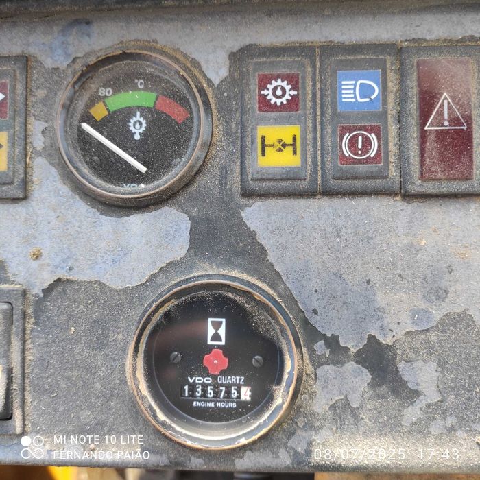 Pá carregadora Volvo L 160 - com balde articulado + balde de dentes