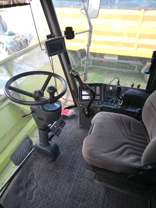 Комбайн Claas Medion 2008