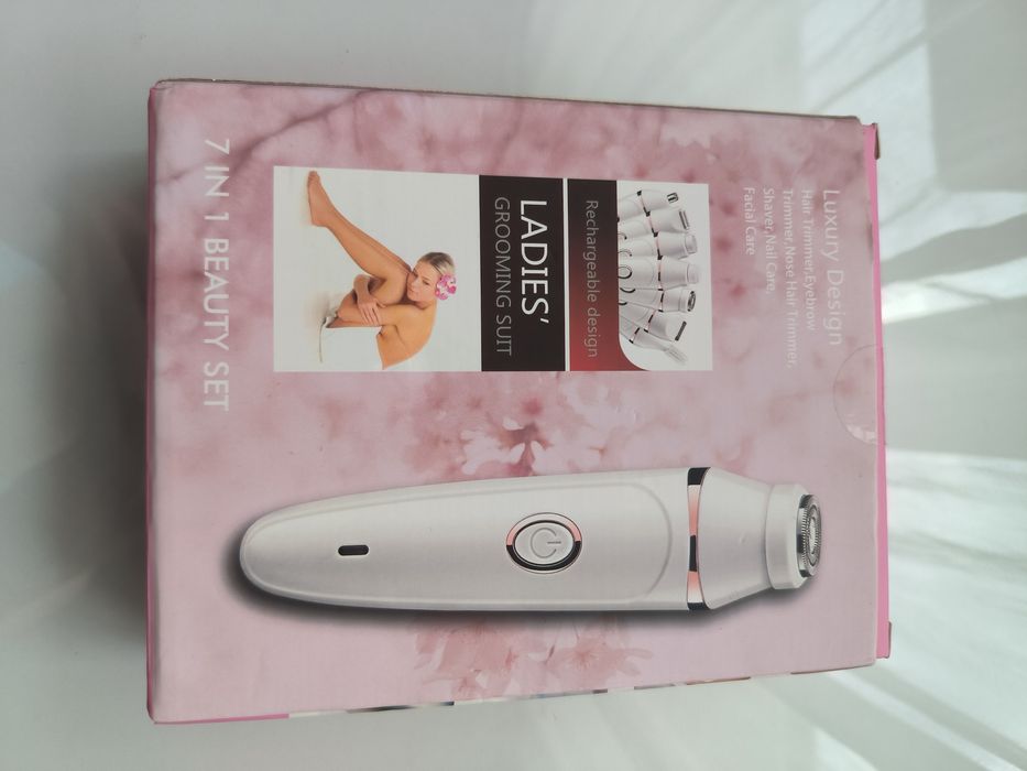 Trimmer do twarzy, nosa, brwi 7 in 1