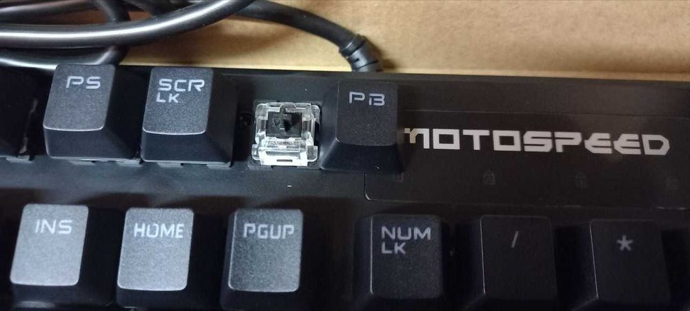 Ігрова клавіатура Motospeed CK95 чорна