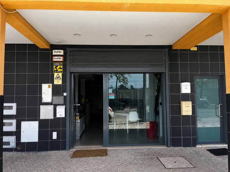 Café/Snack-Bar Completo Pronto a Trabalhar — Quinta do Conde, Setúbal