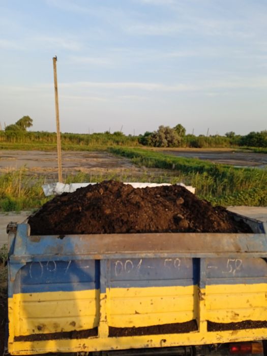 Песок, щебень, отсев,Перегной сыпец,Чернозем, Пісок щебінь ЗИЛ КАМАЗ