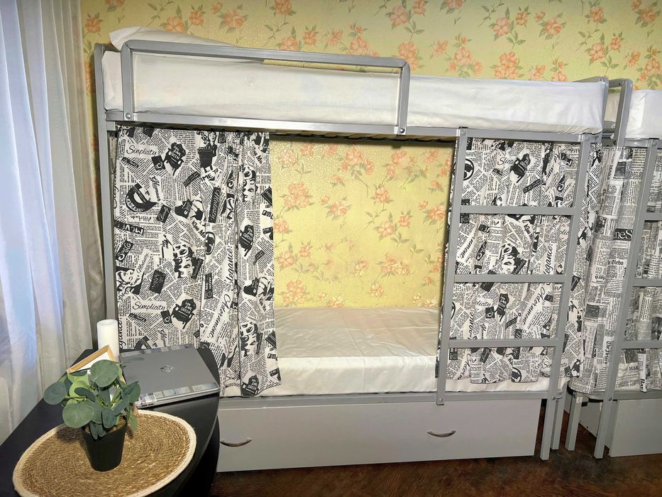 Уютный недорогой хостел на Левобережке, первый этаж, легкий доступ .