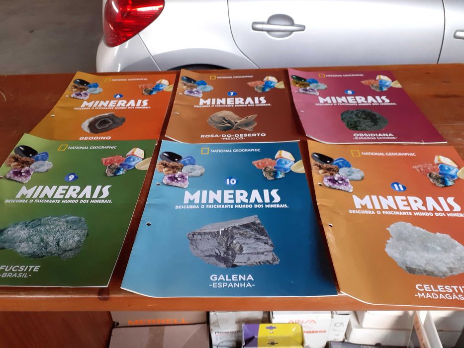 Revistas de minerais da National Geographic