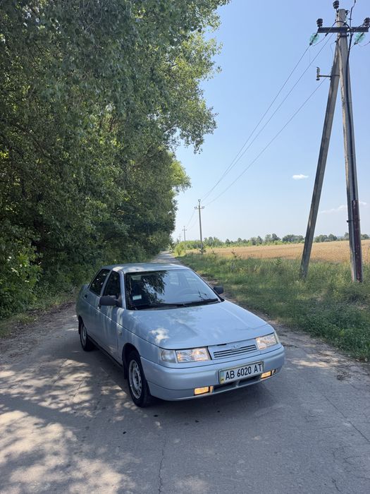 ВАЗ 2110.