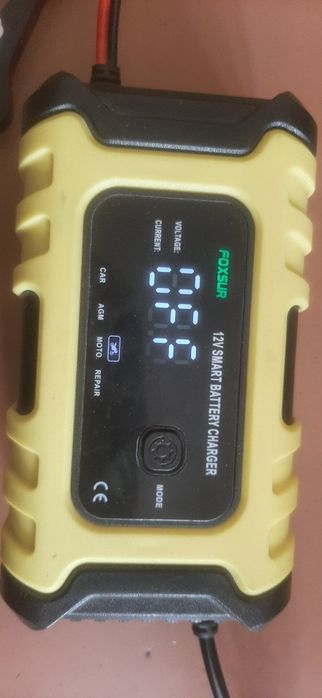 Зарядний пристрій до різних видів акумуляторів