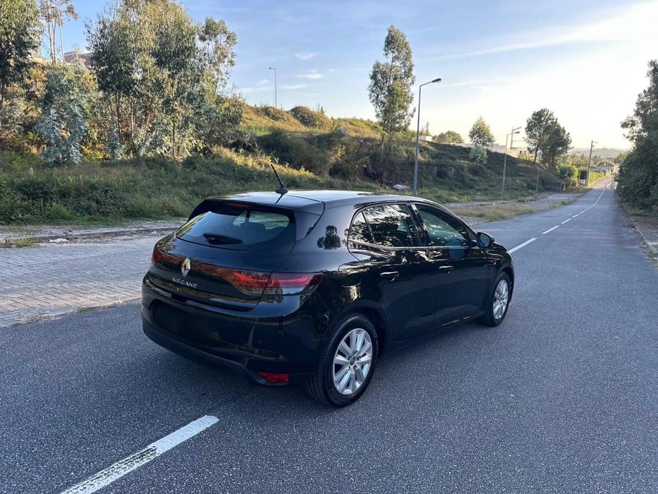 Renault Megane 1.5 DCi 110cv - 2021 Automatico