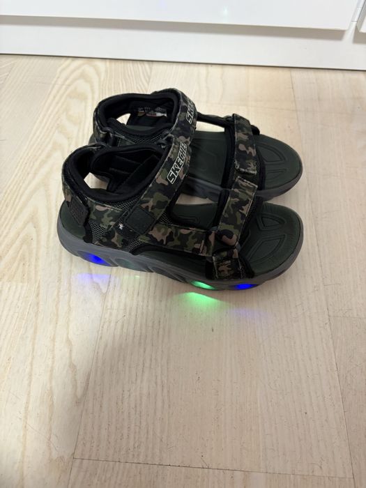 Сандалі Skechers 32 розмір