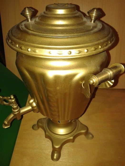 Samowar ozdobny rosyjski