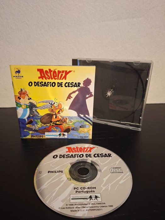 Asterix O Desafio de César para PC em bom estado geral testado Disco e Manual Phillips CD-i