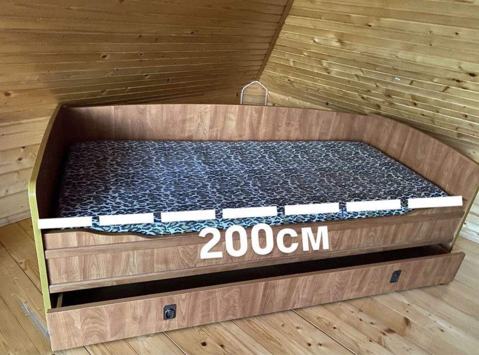 Продам ліжко з тумбочкою