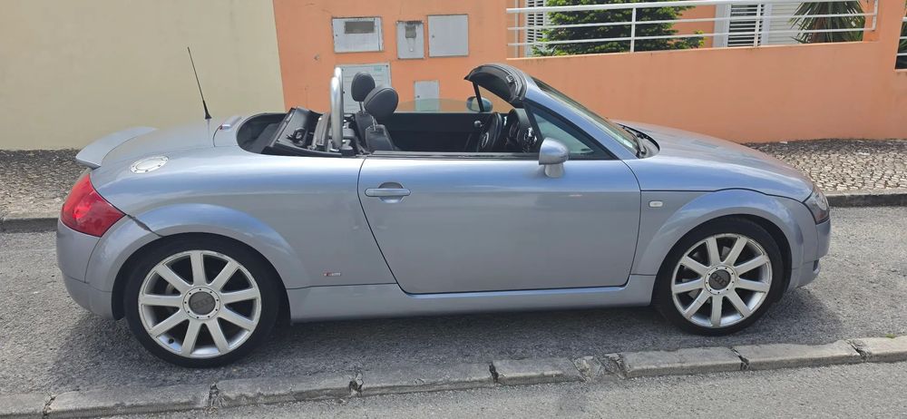 Audi TT Roadster 1.8 T quattro S-line