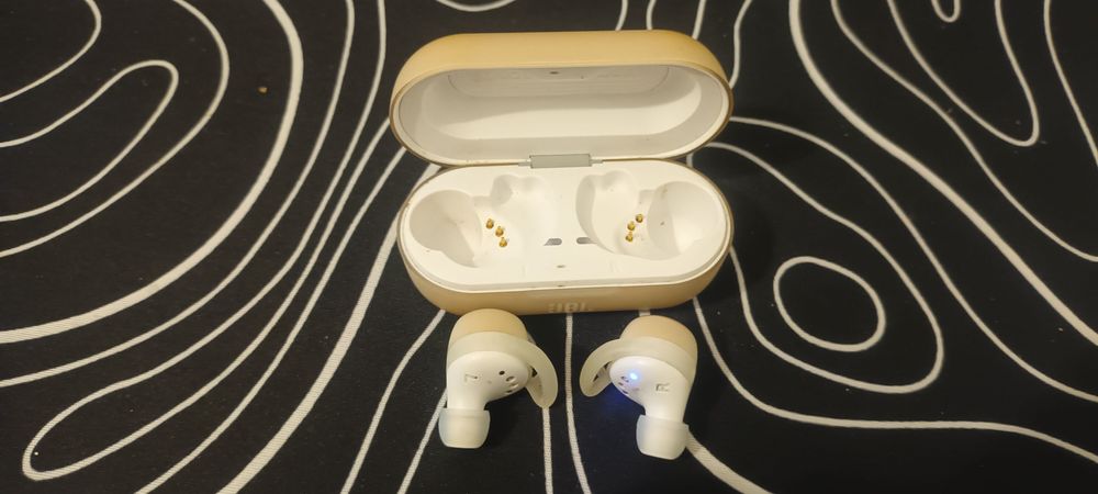 auriculares JBL Live 300TWS