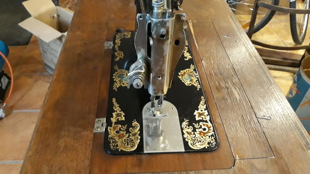 Maszyna do szycia Veritas