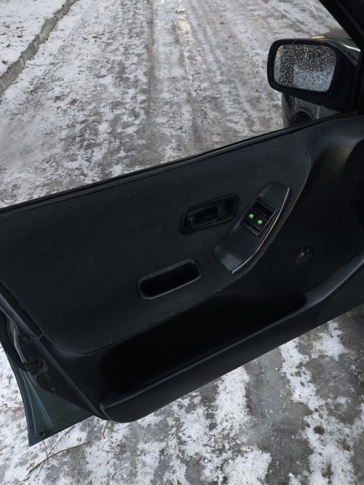 Nissan Sunny 1.4 бензин 1995 року авто в хорошому стані Санні Ніссан