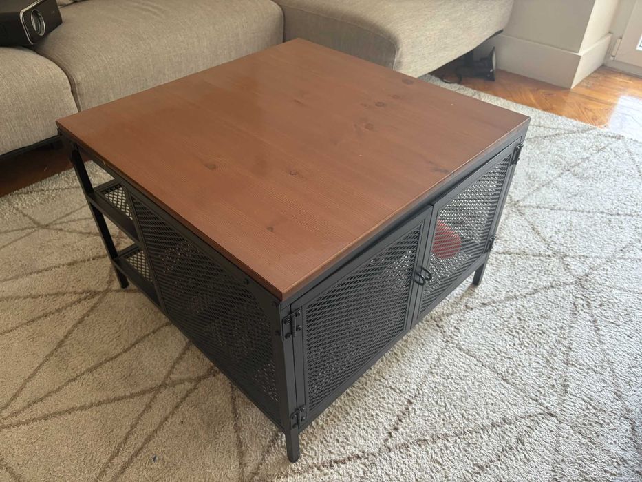 Mesa de Arrumação IKEA FJÄLLBO – Venda Rápida por Mudança