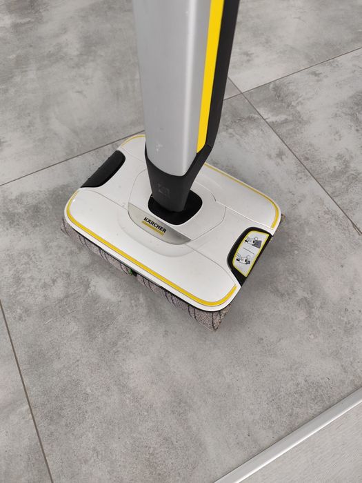 Mop Karcher + 8 rolek miękkich do paneli + 8 rolek do kamienia