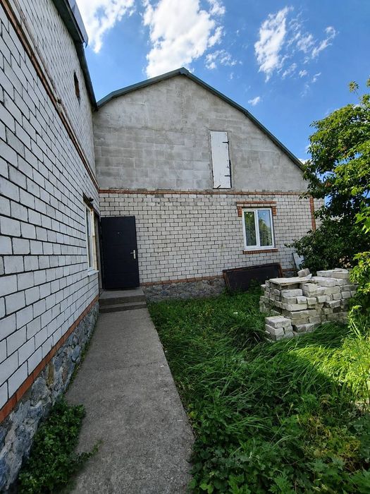 Терміново! Продаж будинку с. Виводове 231  кв.м   30 сот з комуникаціями, сауна, гараж