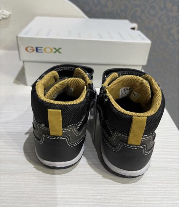 Geox р 20  21 22 23 чоботи