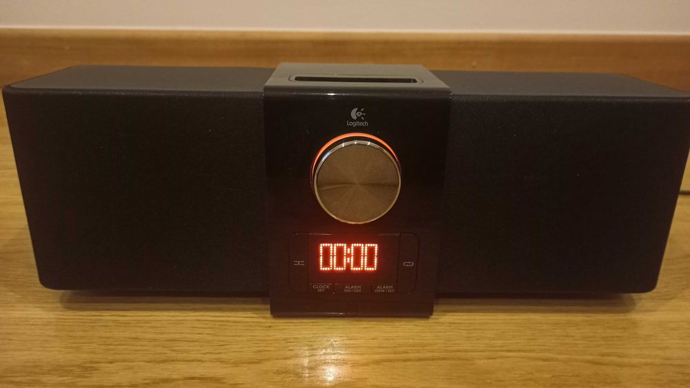 Logitech Pure-Fi Express Plus Portable Speaker64751822972033122