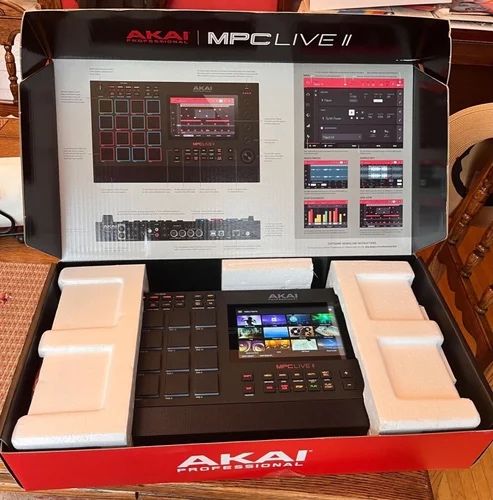 Продам Akai MPC Live 2