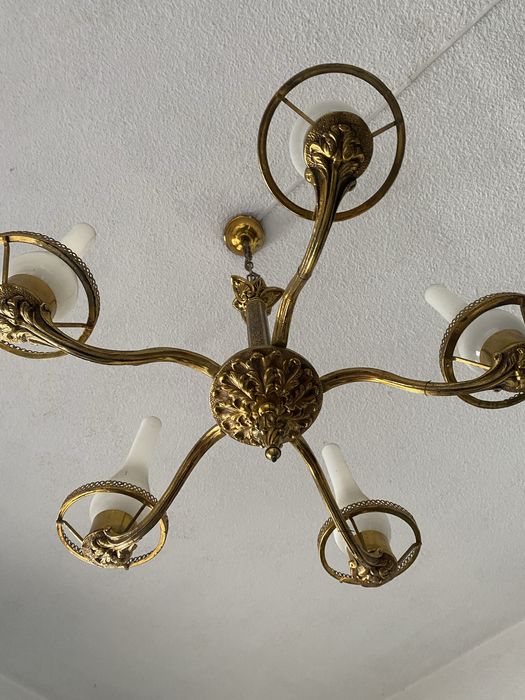 Cadeeiro de teto para sua sala