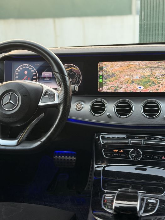 Mercedes E220 d AMG full extras - Nacional - Como nova