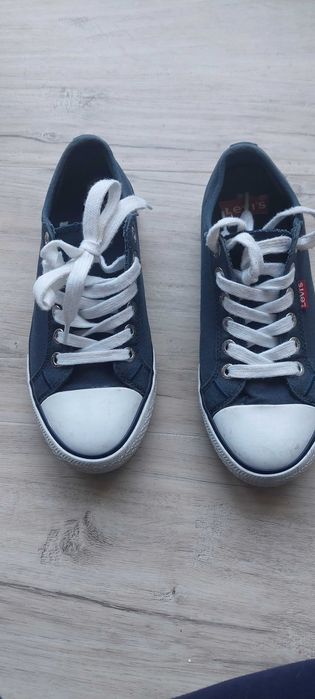 Buty LEVI'S rozmiar 38