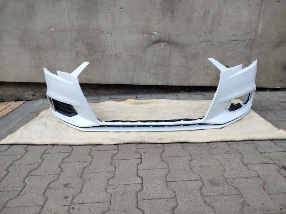 Zderzak przedni przód Audi A3 8V lift fl sedan 8V5.807.437P LC9A