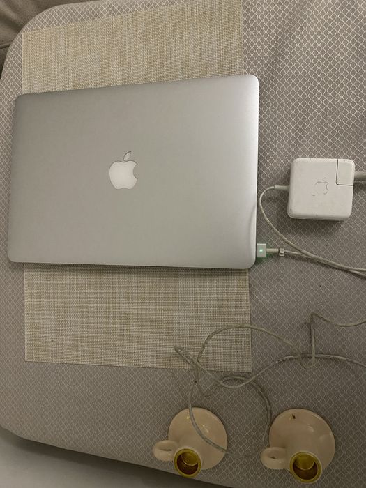 MacBook Air 2015 – Fiável, Rápido e Pronto a Usar