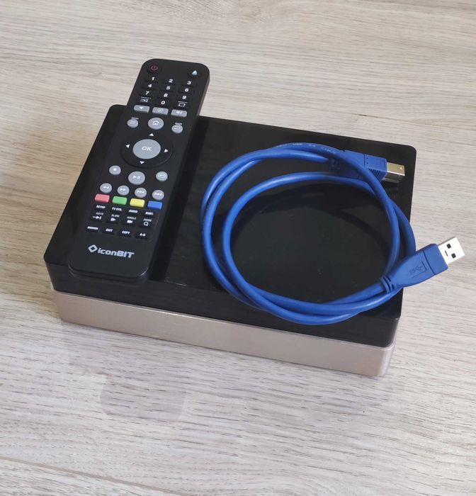 Медіаплеєр IconBIT XDS1003D
