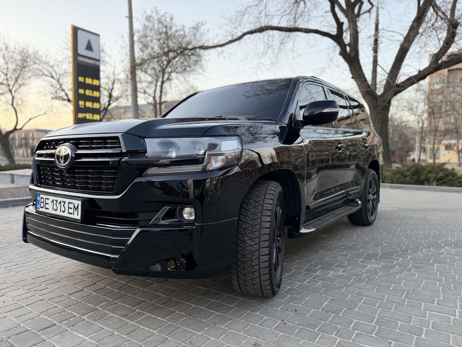 Продам ленд крузер  200